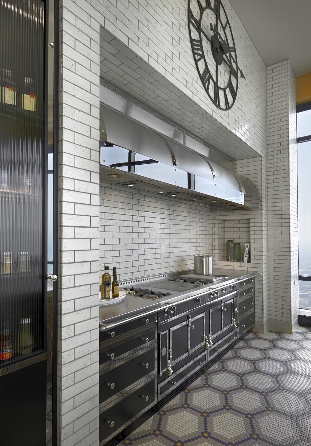 Chicago Penthouse (Gross)trump gross_004