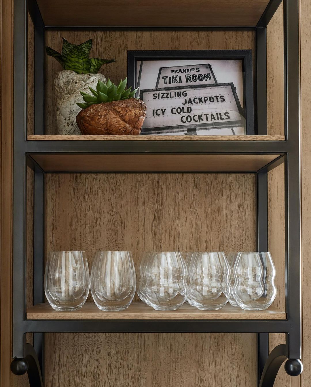 Frank Ponterio Farmhouse Kitchen145806730_508175203485307_6585428292671440068_n