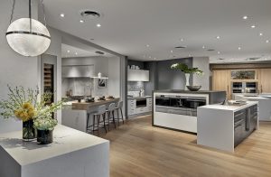 Glendale Hgts showroom_003