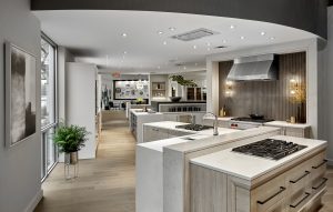 Glendale Hgts showroom_004