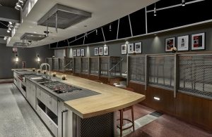 Glendale Hgts showroom_015